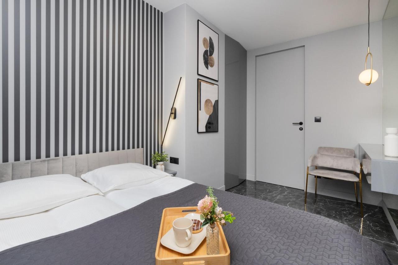 Luxurious Apartment With Two Bedrooms And Parking In Gdynia By Noclegi Renters Exteriör bild