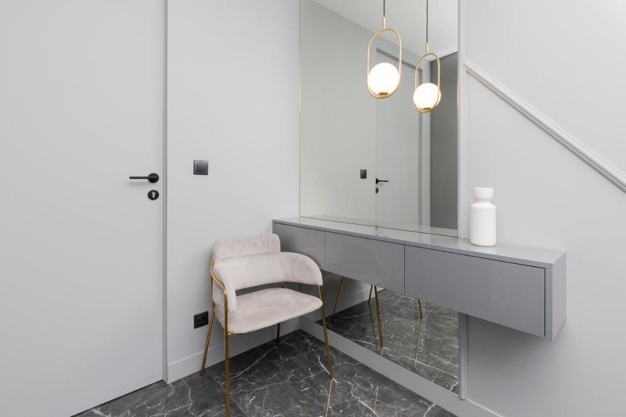 Luxurious Apartment With Two Bedrooms And Parking In Gdynia By Noclegi Renters Exteriör bild